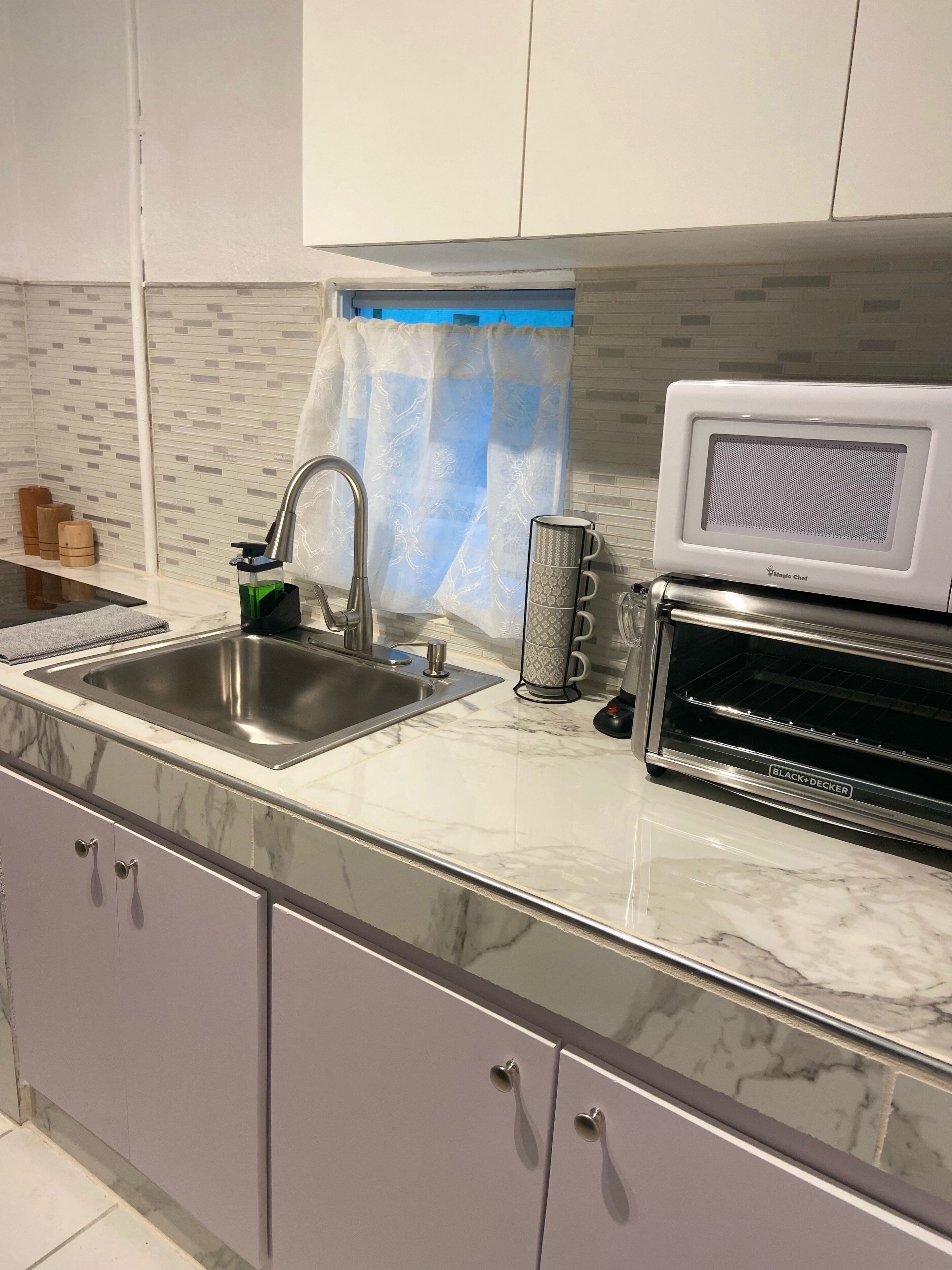 2 bedroom apartment 5 min walk to the beach! photo 5