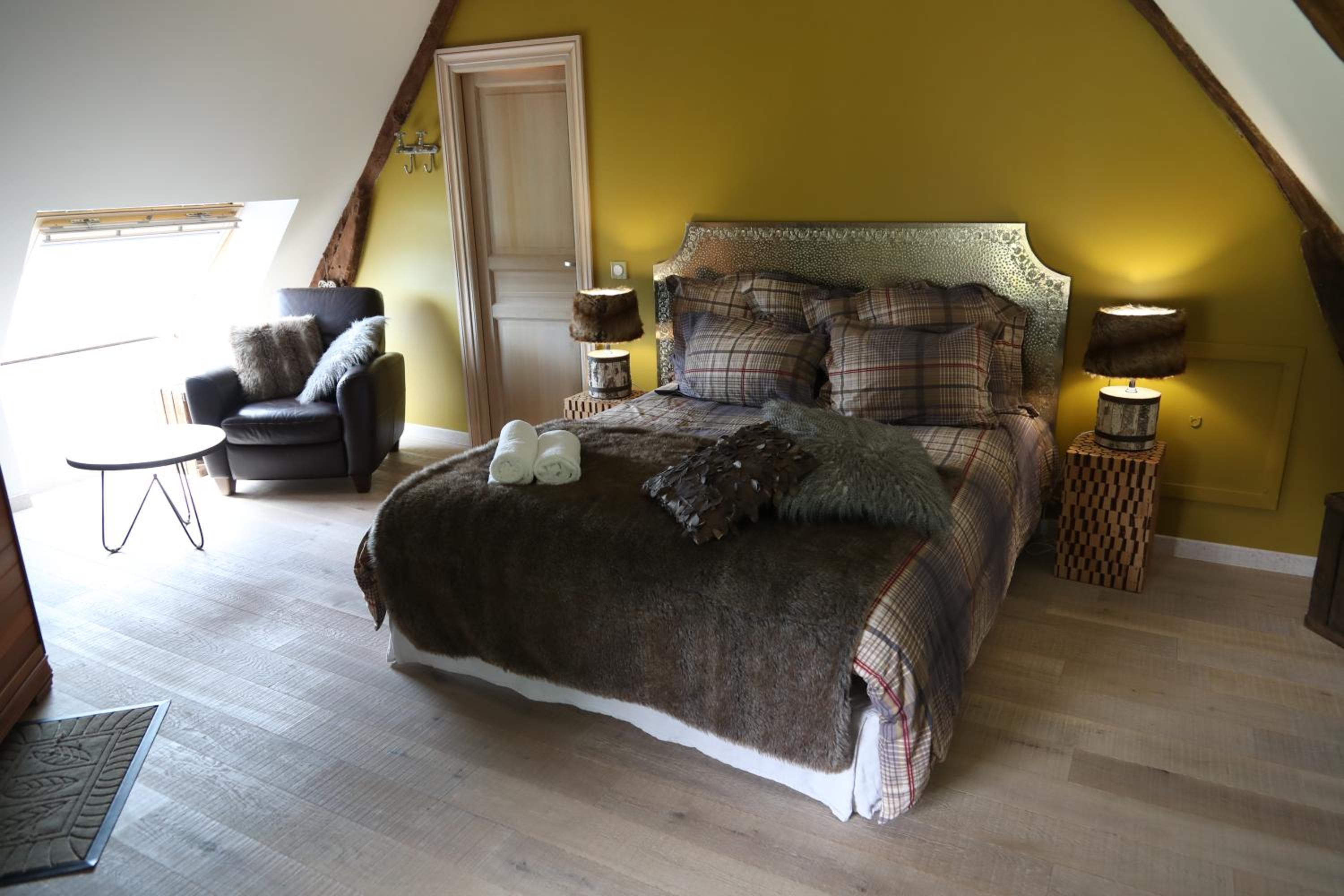 La Pomme d&rsquo;Amour – Suite with Hot Tub