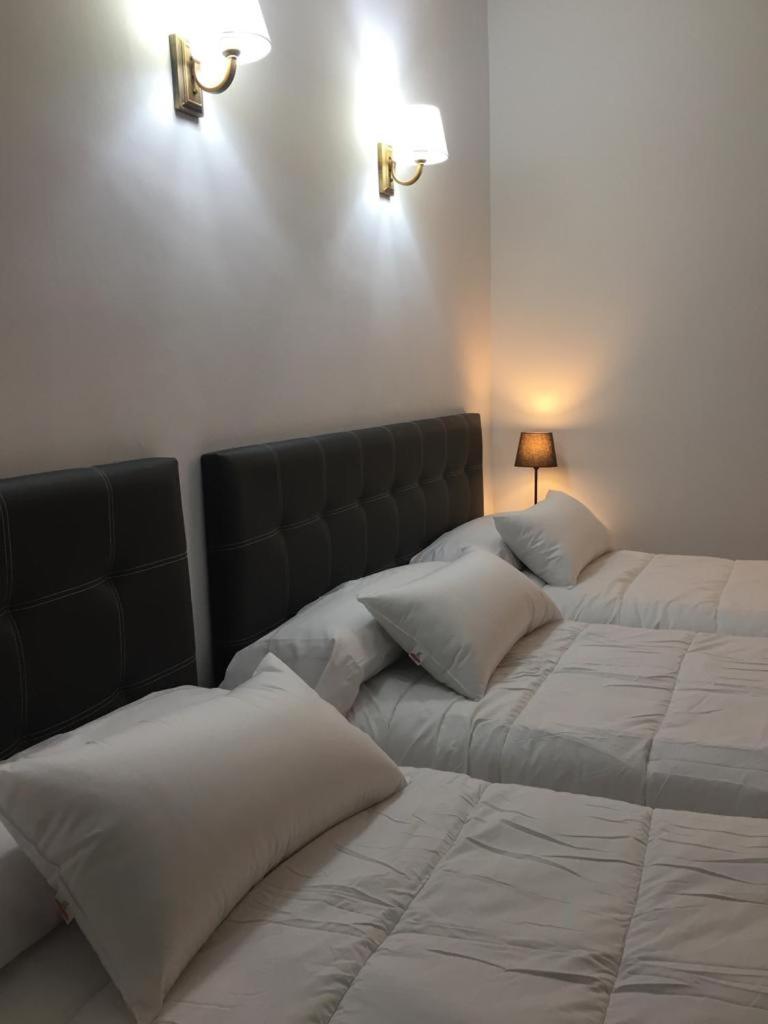 Lux Penthouse gran vía – Twin Room with Bathroom photo 7