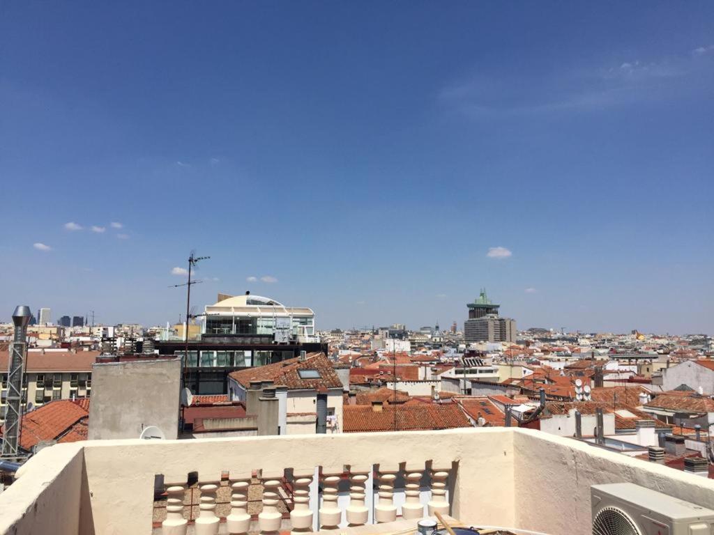 Lux Penthouse gran vía – Twin Room with Bathroom photo 5