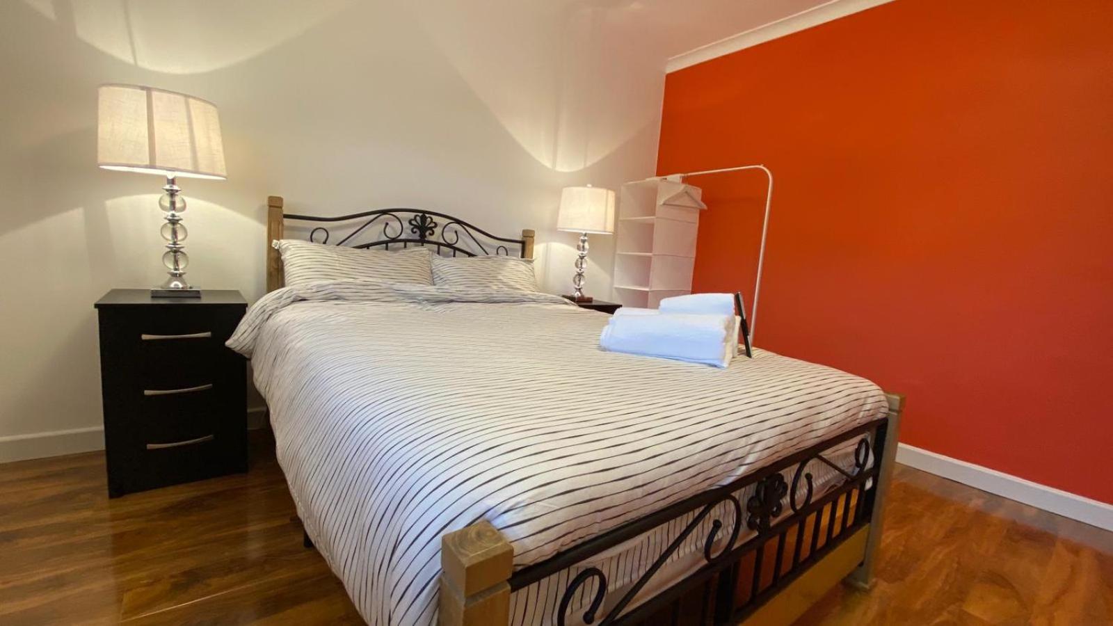 Grand Heights Suites – Deluxe Double Room photo 2