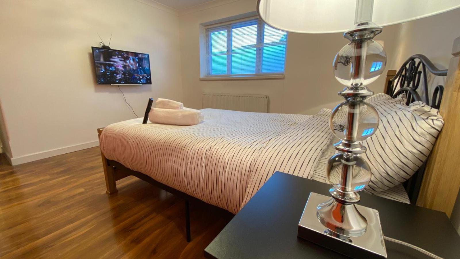 Grand Heights Suites – Deluxe Double Room photo 3
