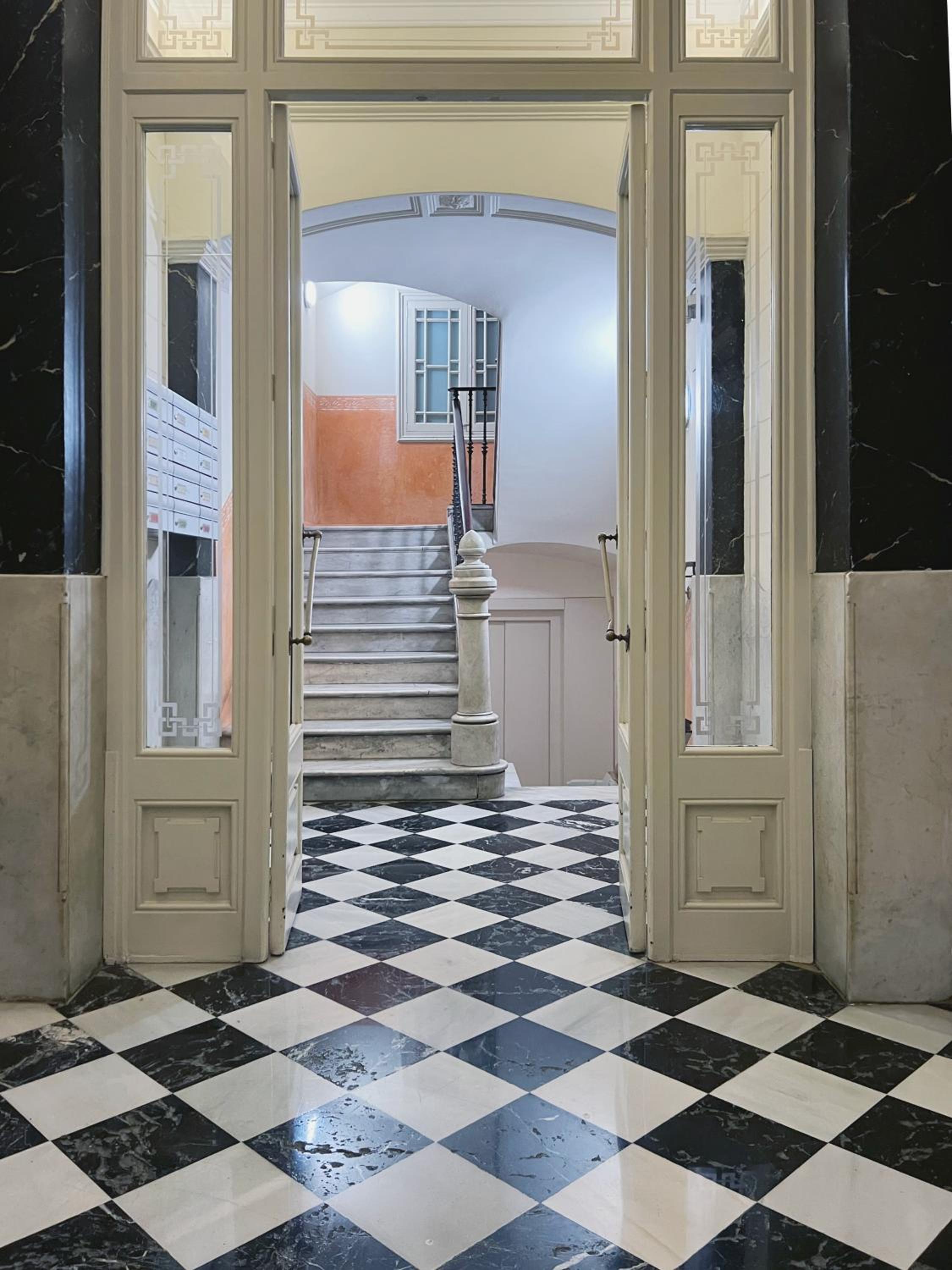 Centrally located | Stay Unique Apartments Bruc photo 4