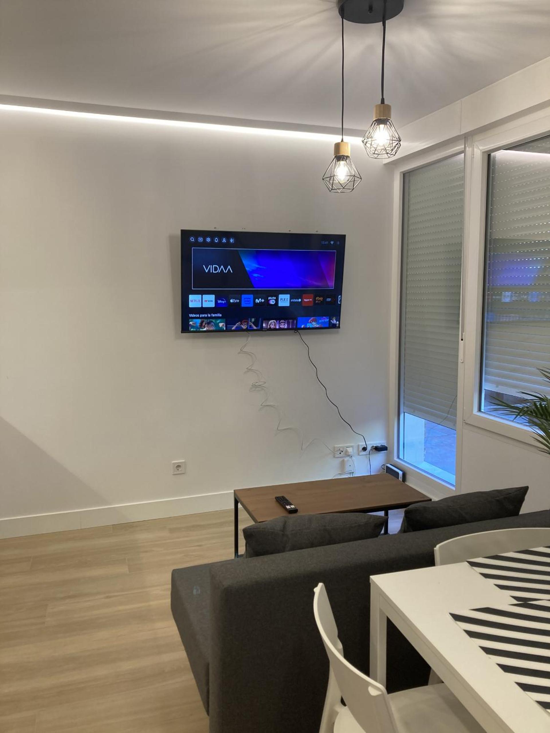 Bravo Murillo Apartments – One-Bedroom Apartment photo 4