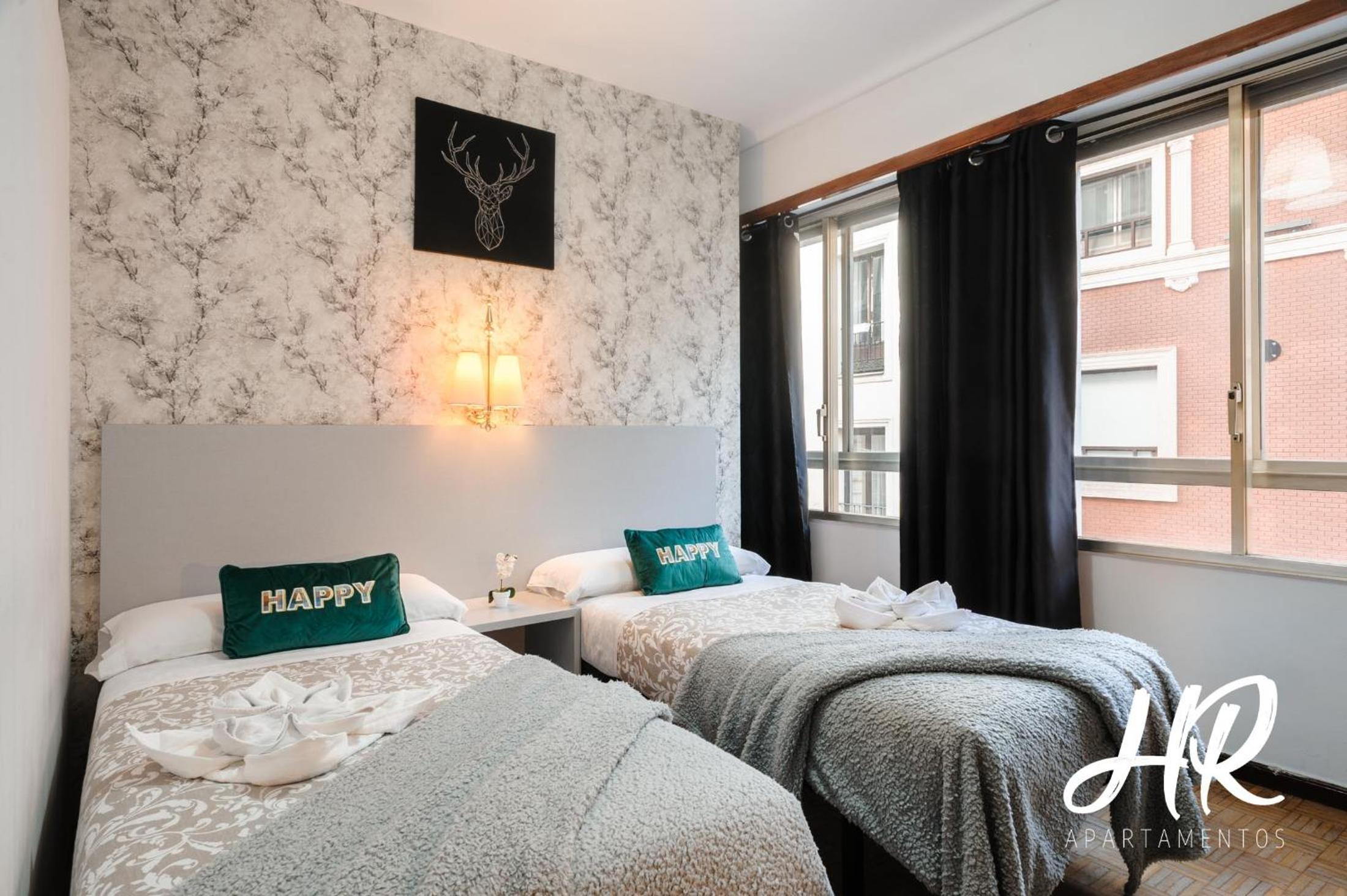 HR-Madrid-Puerta del Sol – Double Room with Private Bathroom photo 2
