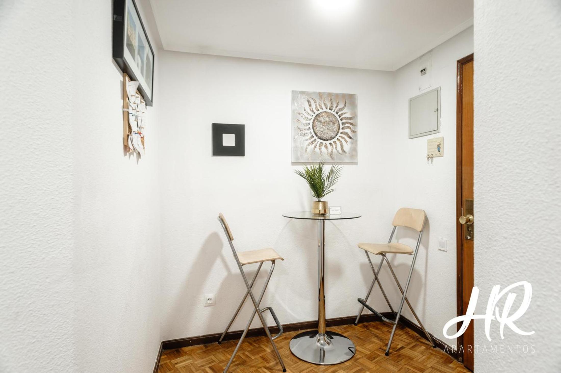 HR-Madrid-Puerta del Sol – Double Room with Private Bathroom photo 4