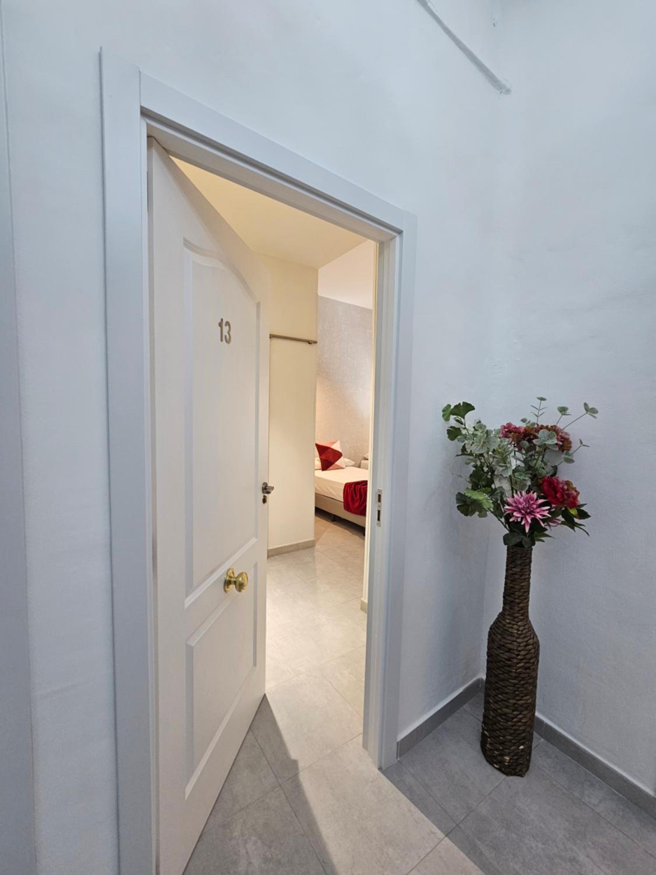 Casa Lemus – Standard Double or Twin Room with Balcony and Shared Exterior Bathroom photo 6