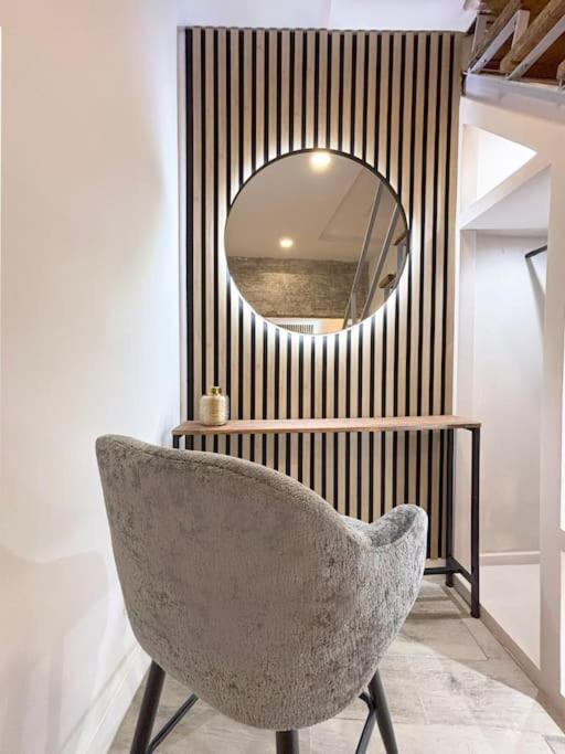 Modern Apartment in Madrid – One-Bedroom Apartment photo 3