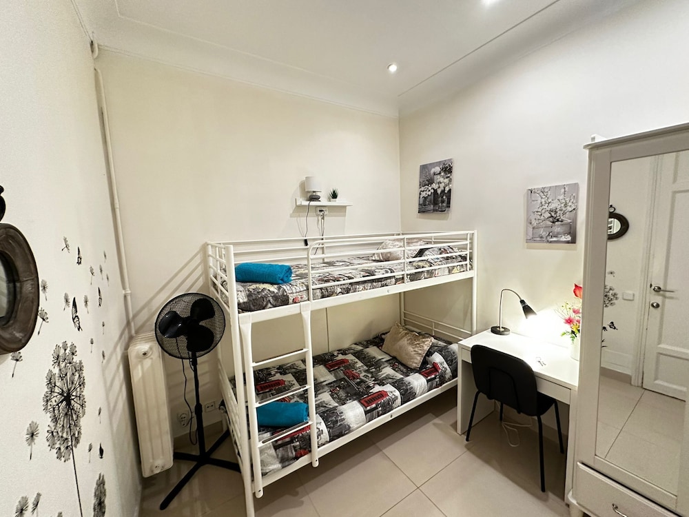 Rooms Gran Via photo 7